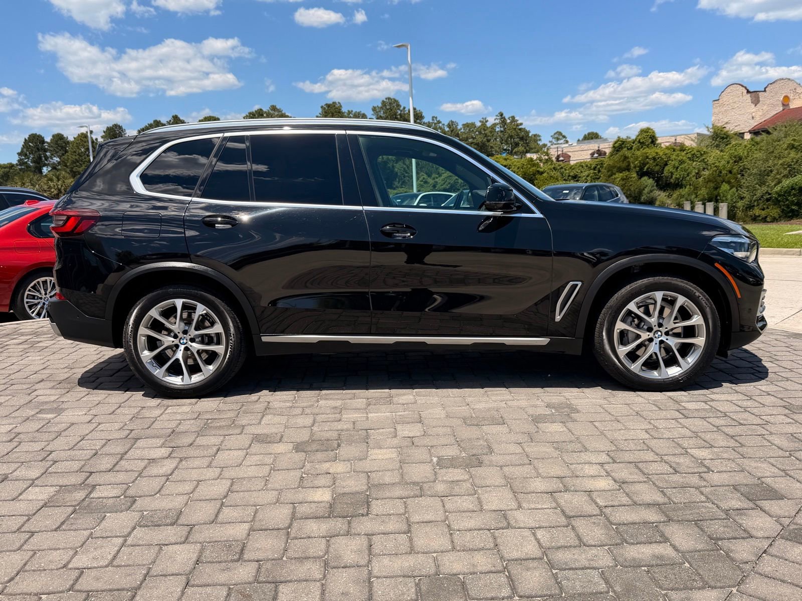 Used 2022 BMW X5 xDrive40i w/ Premium Package AWD/4WD image 8