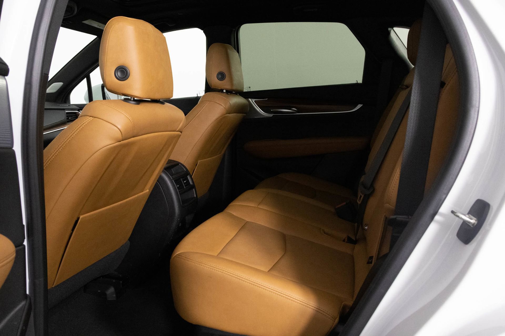 Used 2023 Cadillac XT5 Premium Luxury w/ LPO, Floor Liner Package image 36