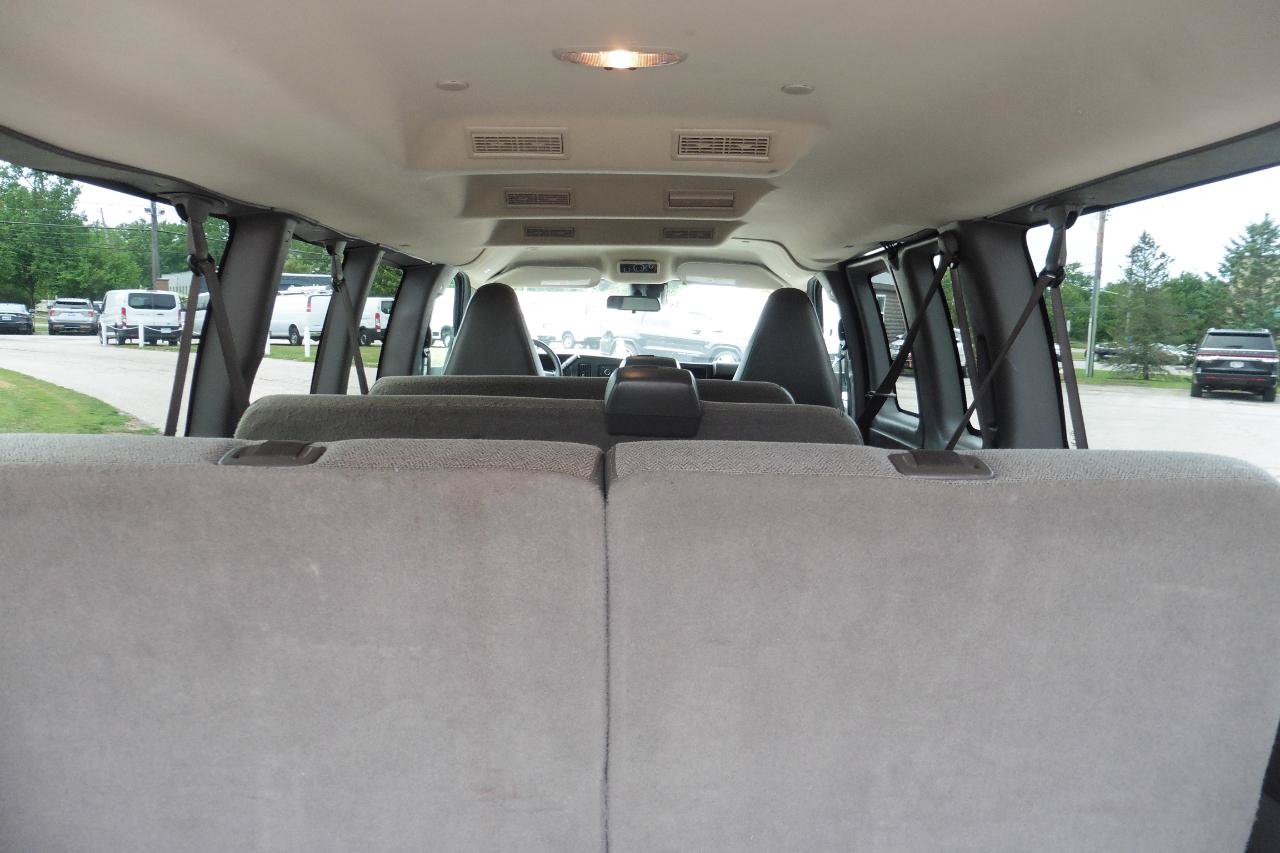 Used 2020 Chevrolet Express 3500 LT w/ LT Preferred Equipment Group RWD image 15