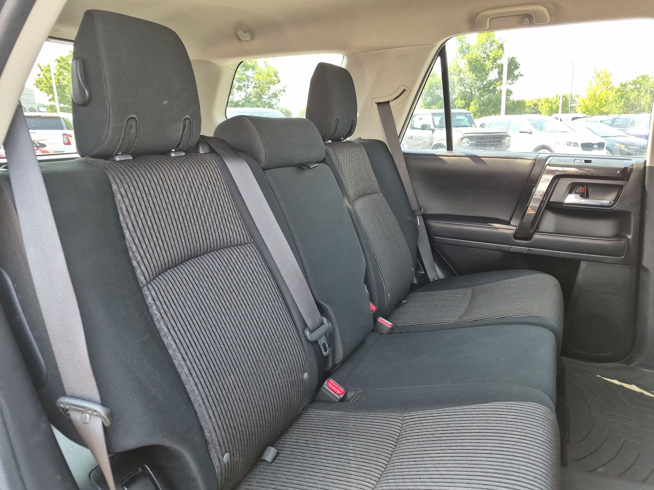 Used 2021 Toyota 4Runner TRD Off-Road AWD/4WD image 32
