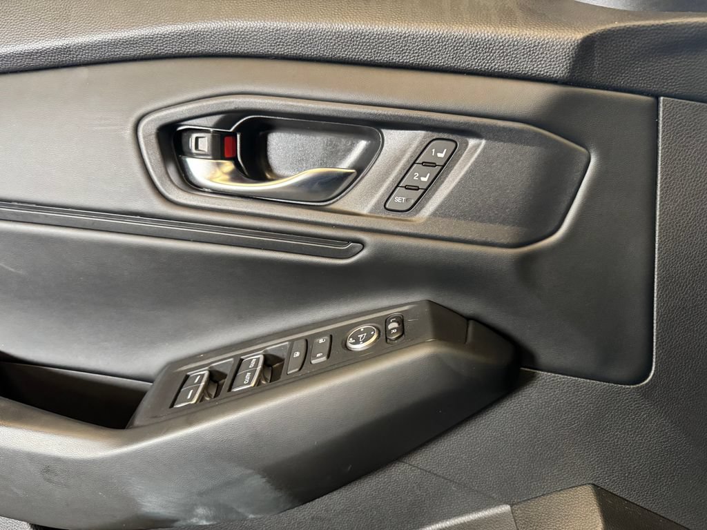 Used 2023 Honda Accord EX-L image 20