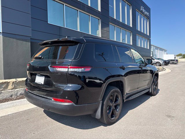 Used 2025 Jeep Grand Cherokee L Limited w/ Luxury Tech Group II AWD/4WD image 3