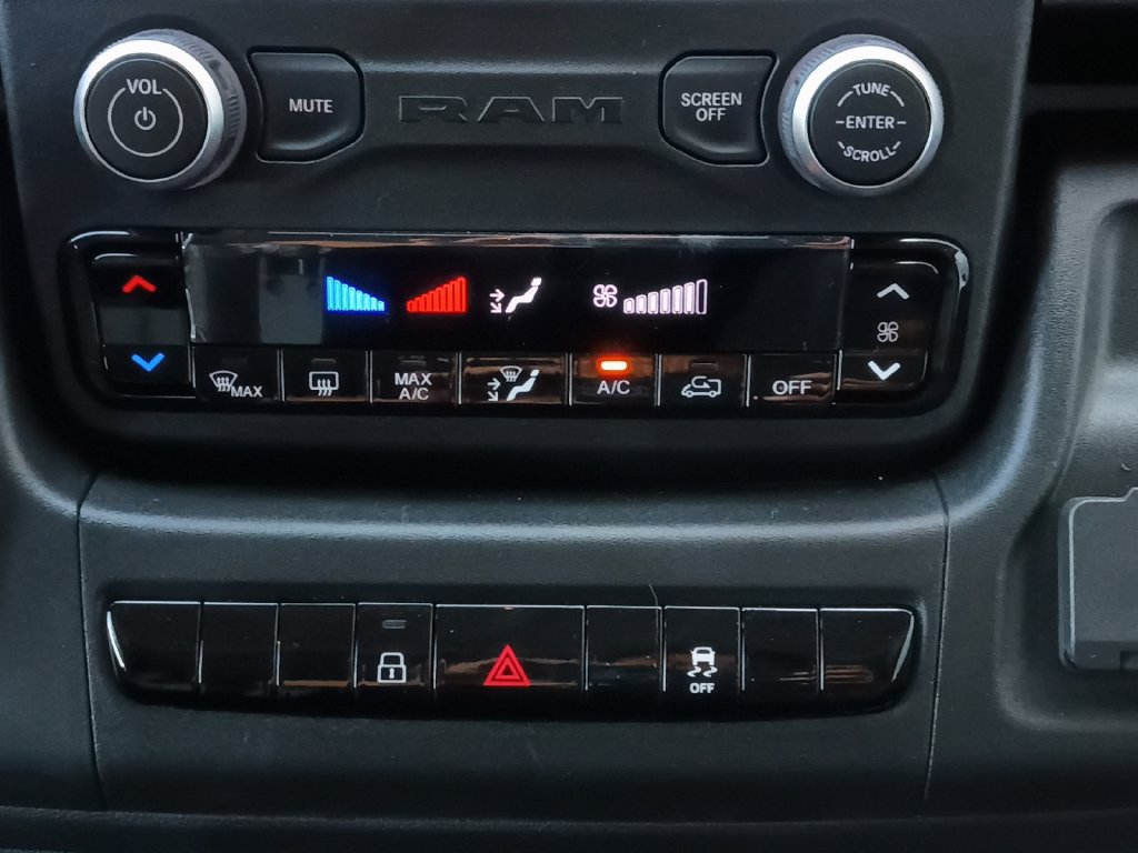 New 2027 RAM ProMaster 1500 w/ Convenience Group FWD image 4