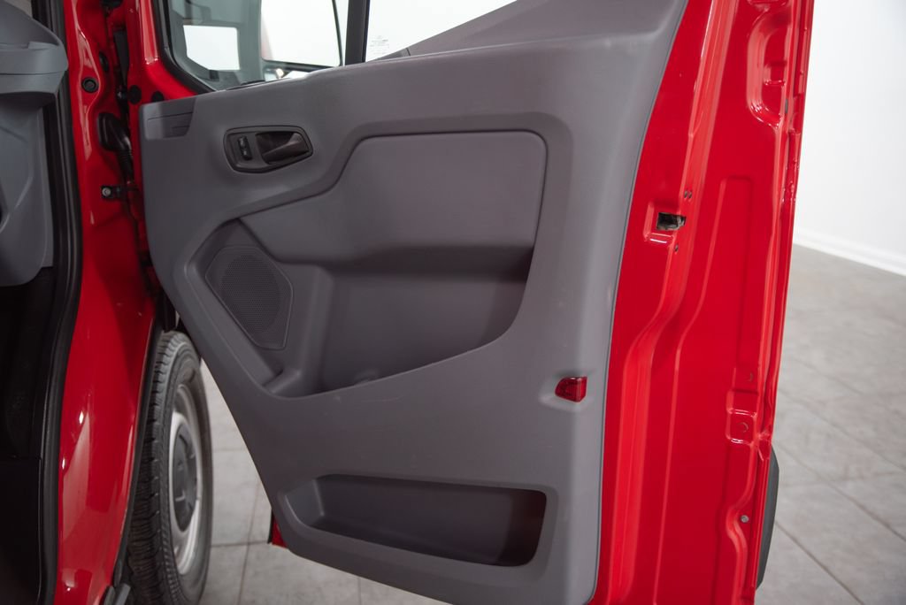 Used 2018 Ford Transit 150 XL RWD image 15