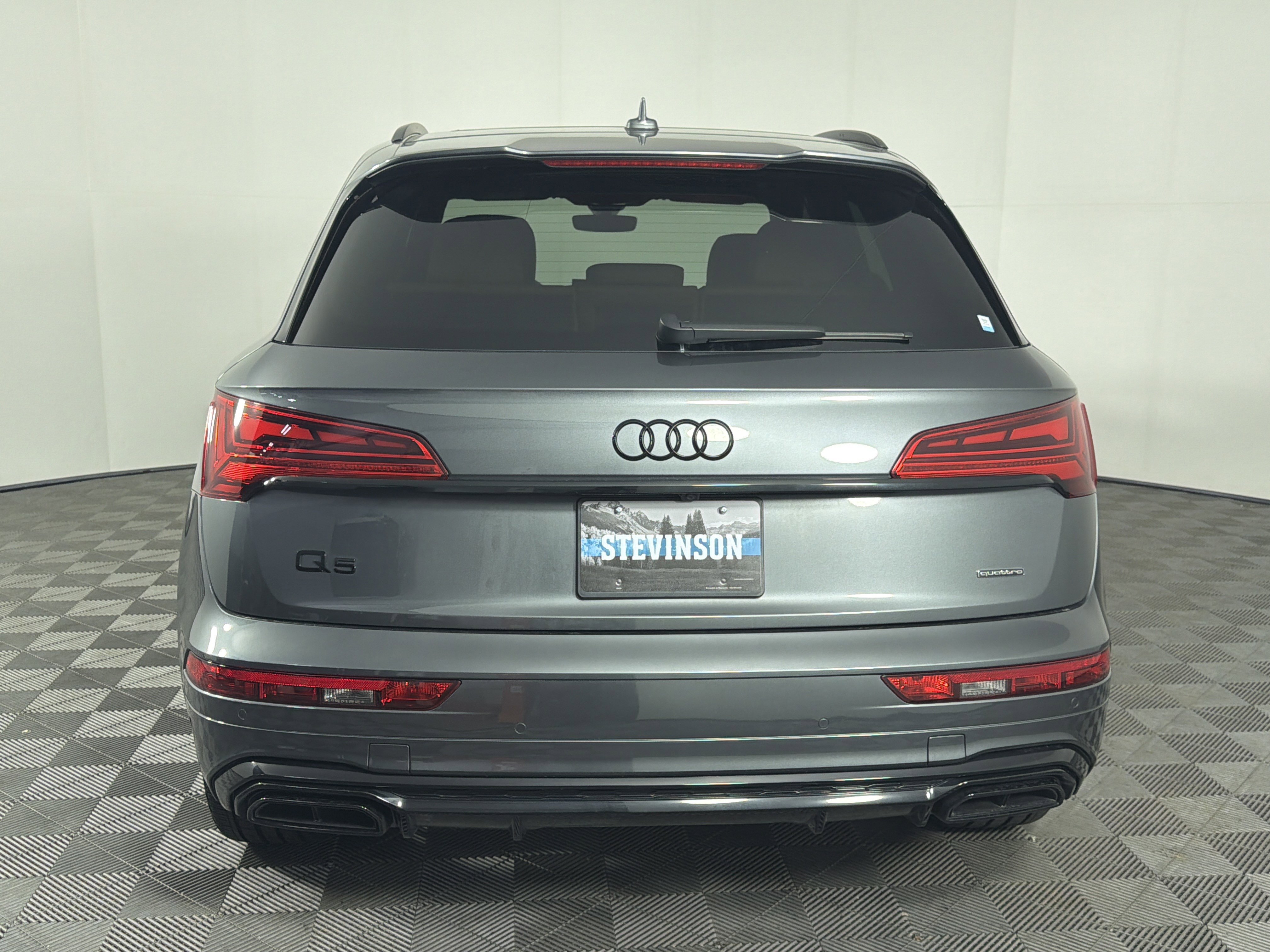 Used 2024 Audi Q5 2.0T Premium Plus w/ Premium Plus Package AWD/4WD image 25