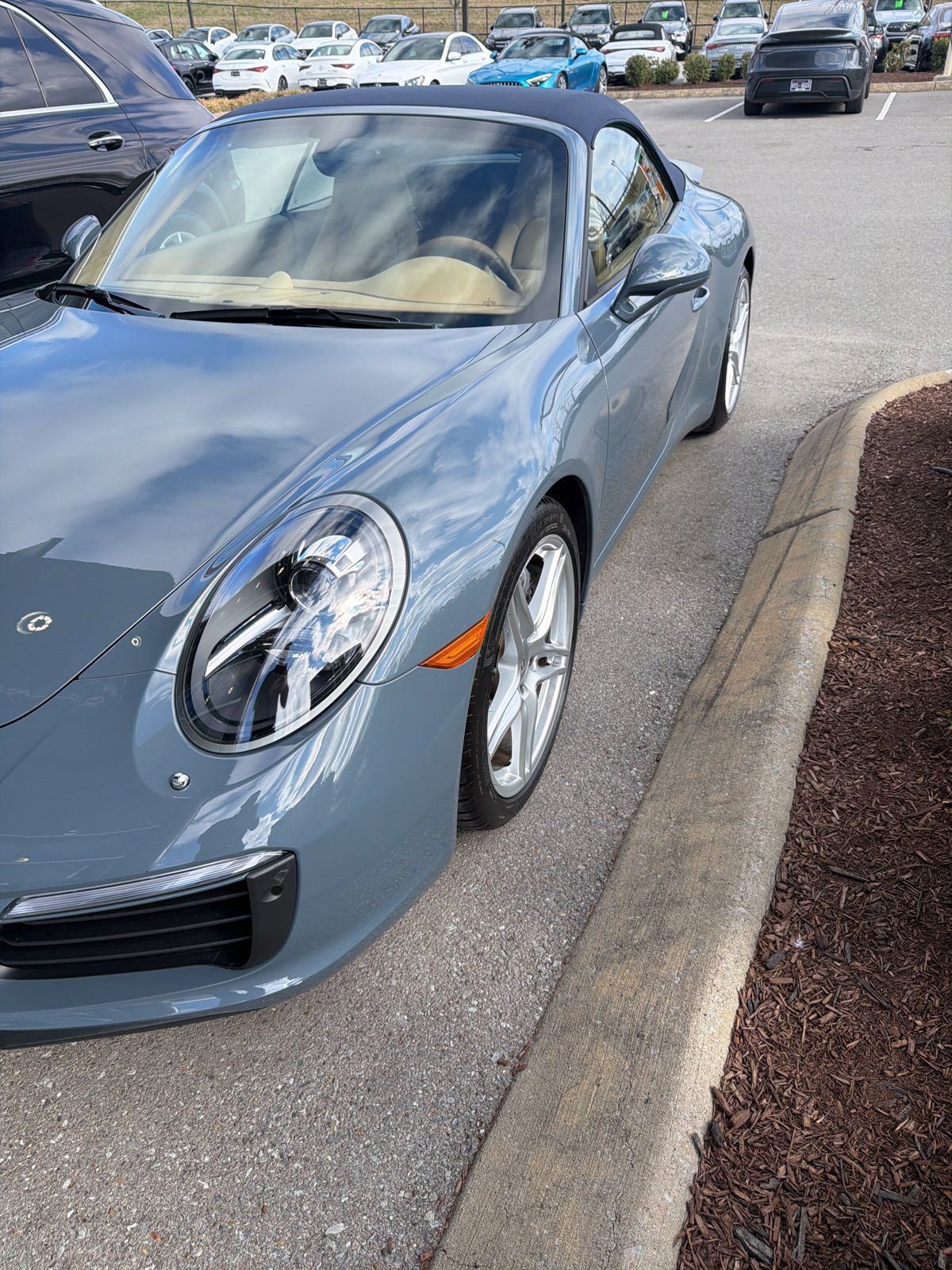 Used 2017 Porsche 911 Carrera image 1