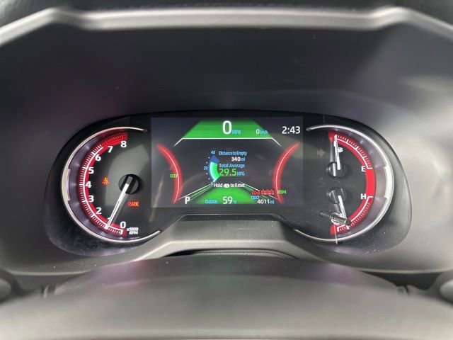 Used 2025 Toyota RAV4 XLE AWD/4WD image 17