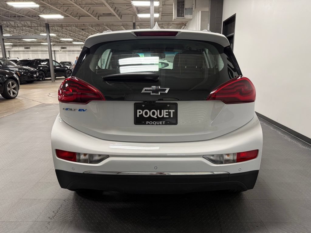 Used 2020 Chevrolet Bolt Premier w/ Infotainment Package FWD image 5