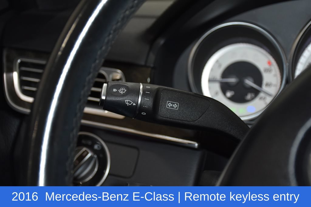 Used 2016 Mercedes-Benz E 400 4MATIC Sedan image 11