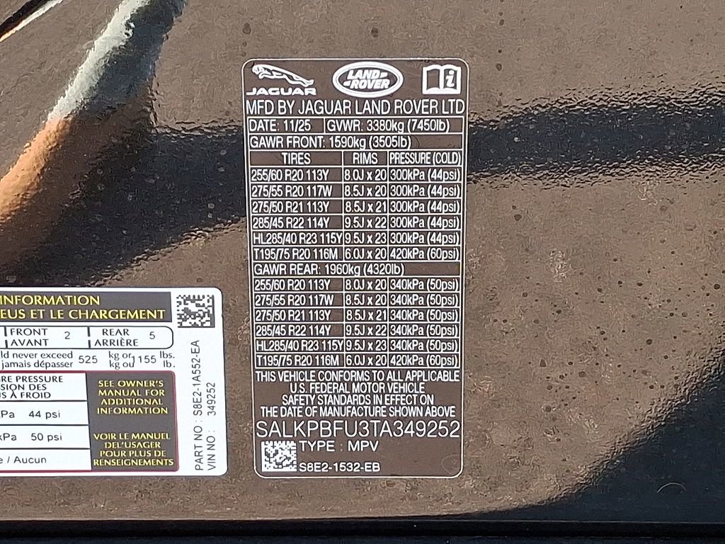 New 2026 Land Rover Range Rover Long Wheelbase SE image 17