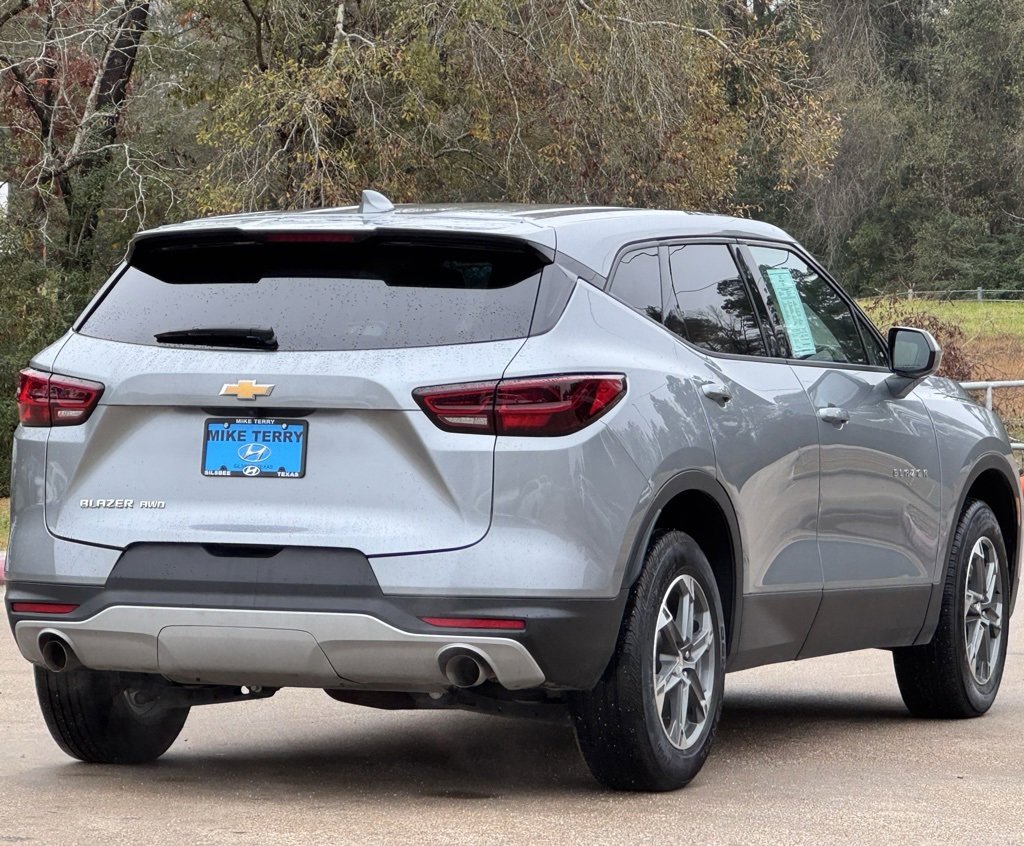 Used 2025 Chevrolet Blazer LT image 13