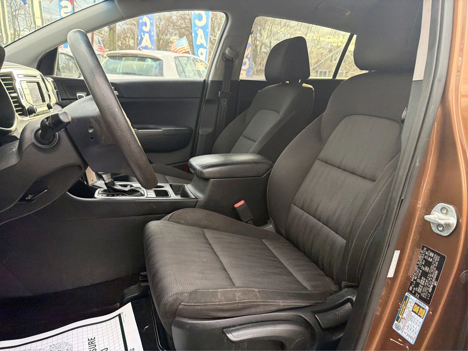 Used 2017 Kia Sportage LX image 9