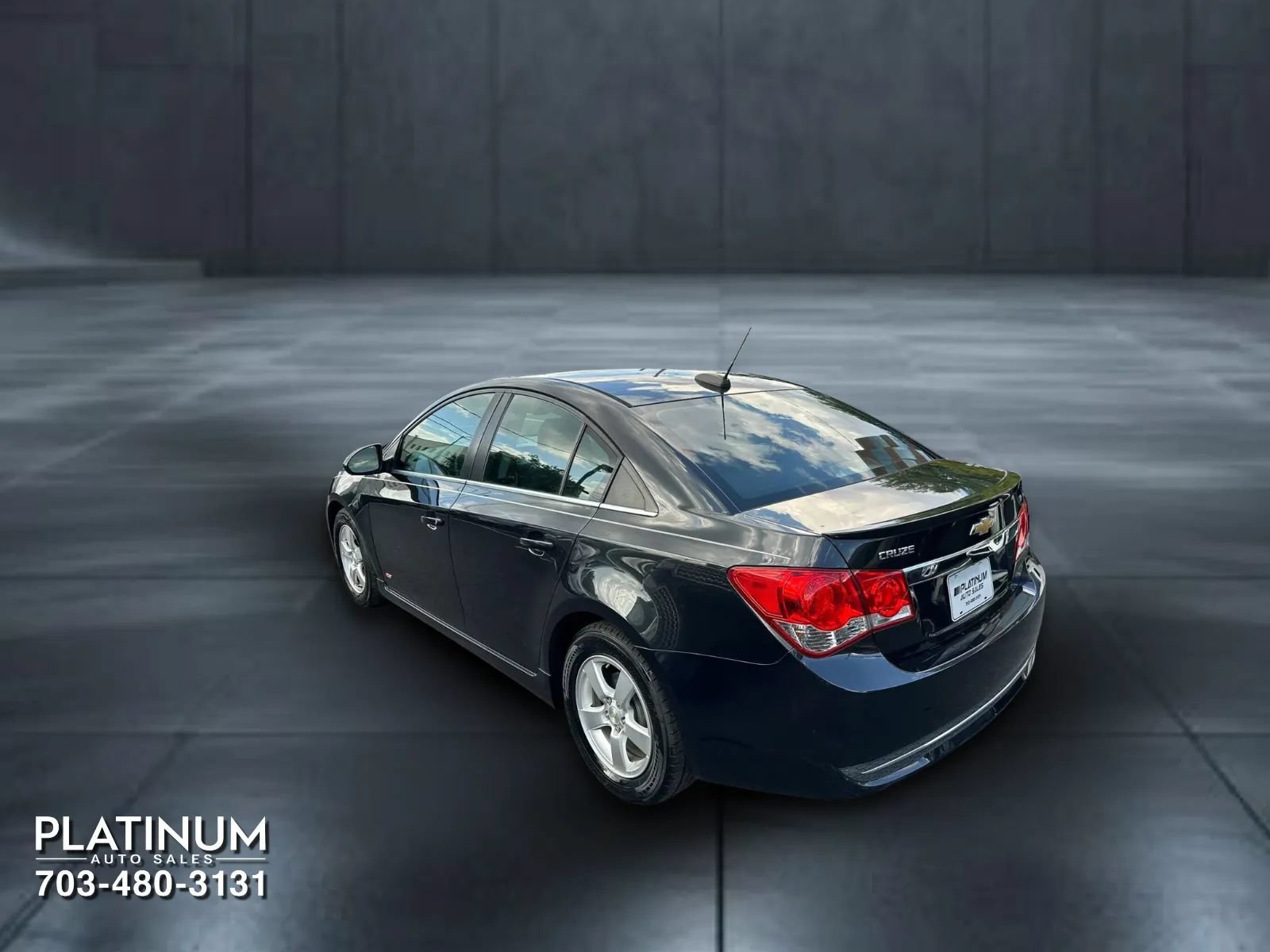 Used 2015 Chevrolet Cruze LT w/ RS Package FWD image 8