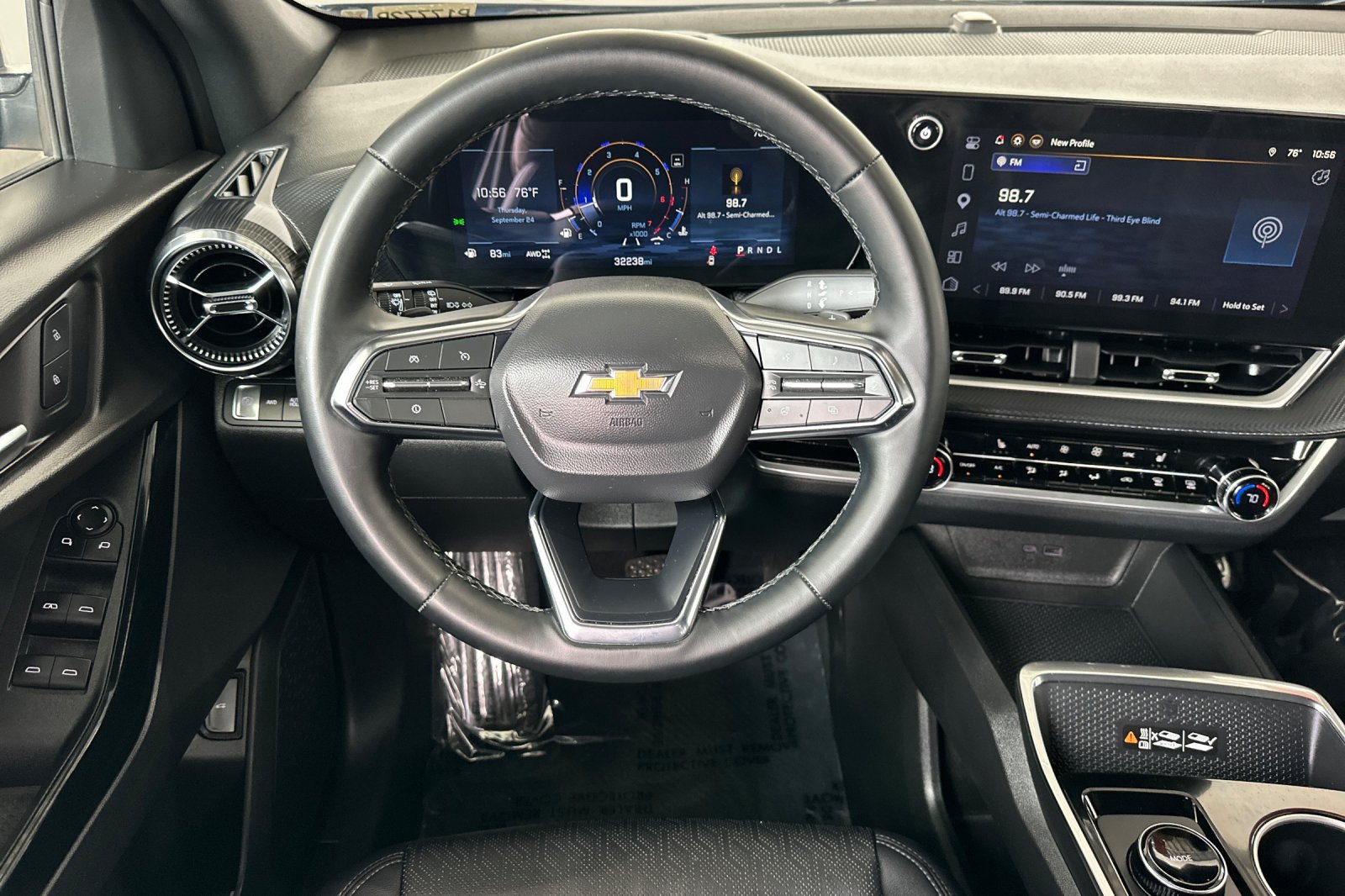 Certified 2026 Chevrolet Equinox LT w/ Convenience Package II AWD/4WD image 17
