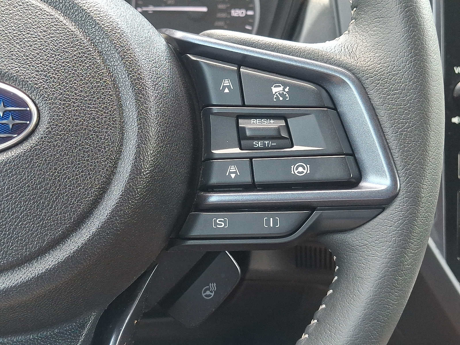 Used 2025 Subaru Forester Limited AWD/4WD image 22