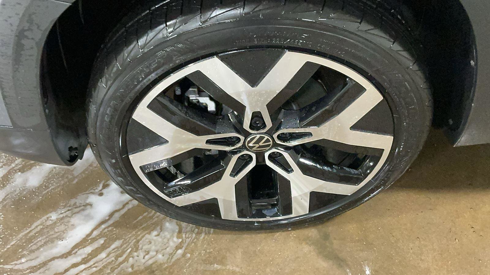 Used 2022 Volkswagen Taos SEL image 10