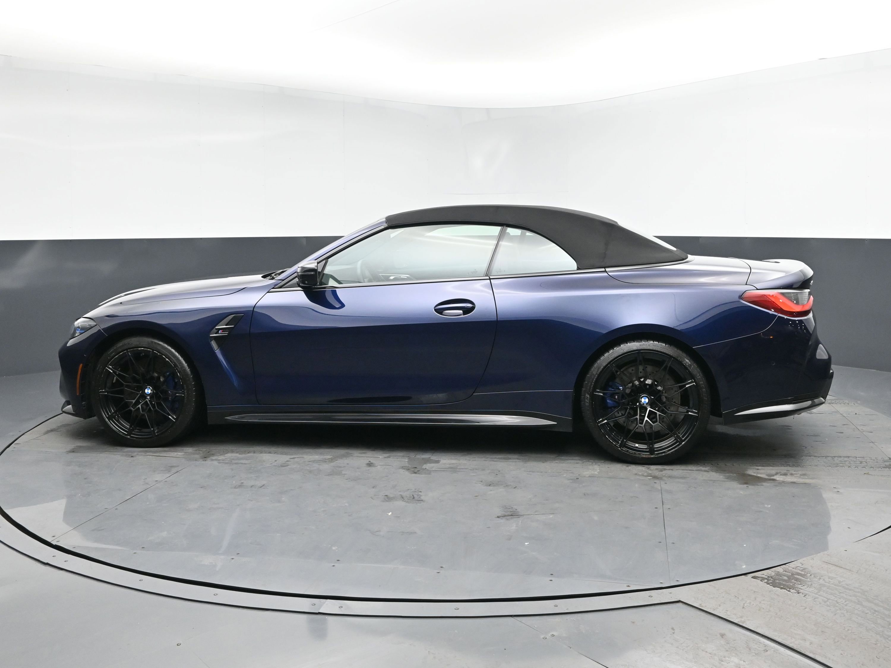 Used 2024 BMW M4 xDrive Competition w/ Executive Package image 4