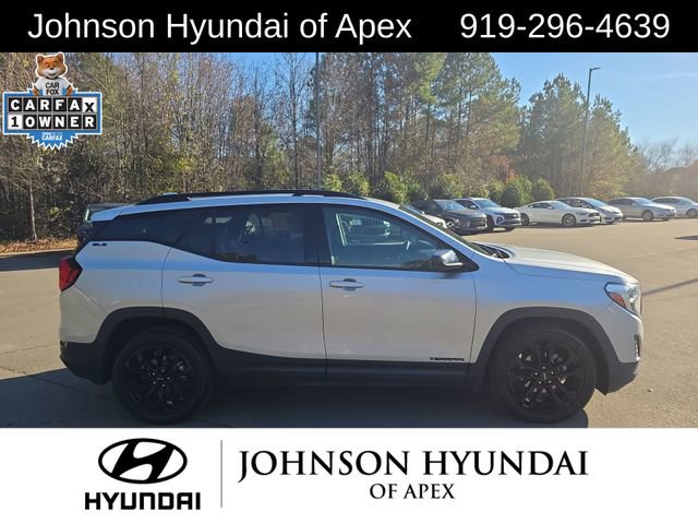 Used 2020 GMC Terrain SLE w/ Elevation Edition image 14