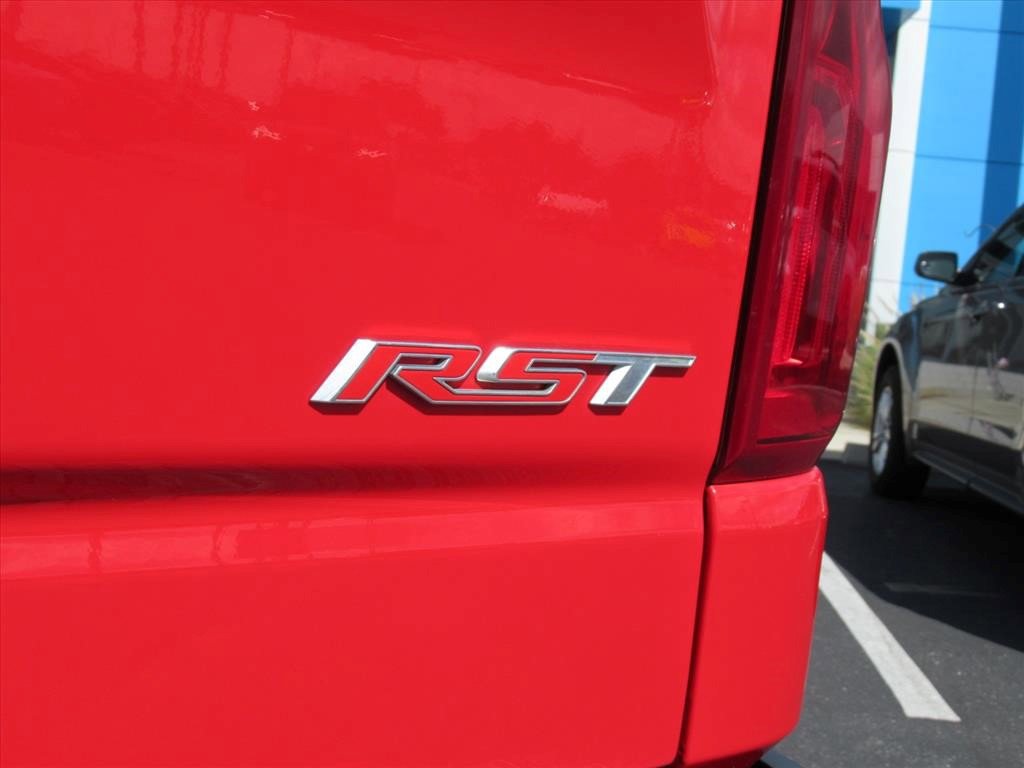 Certified 2022 Chevrolet Silverado 1500 RST image 11