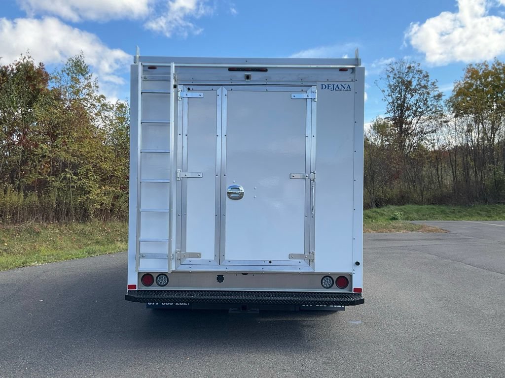 New 2026 Ford E-450 and Econoline 450 Super Duty w/ Power Equipment Group RWD image 34