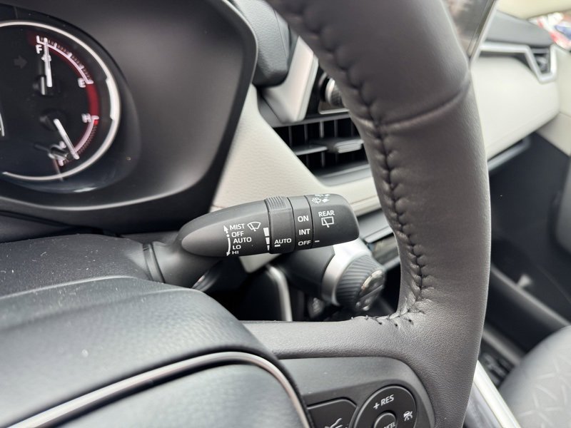 New 2025 Toyota RAV4 XLE image 28