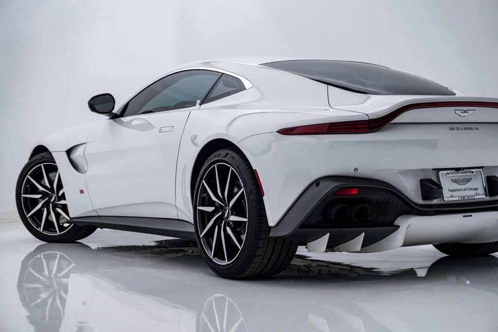 Used 2019 Aston Martin V8 Vantage Coupe image 26