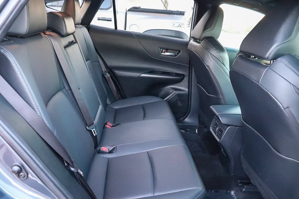 Used 2022 Toyota Venza Limited AWD/4WD image 18