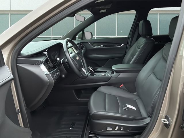 Used 2022 Cadillac XT6 Premium Luxury w/ Technology Package AWD/4WD image 21