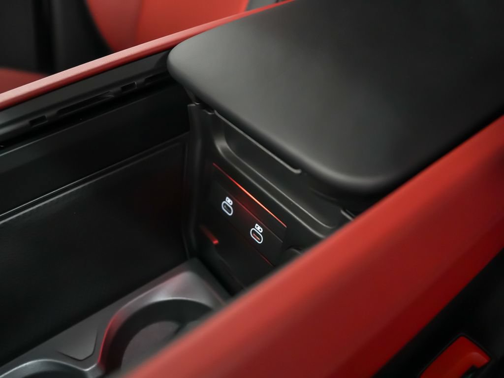 New 2026 Porsche Cayenne Electric AWD/4WD image 33