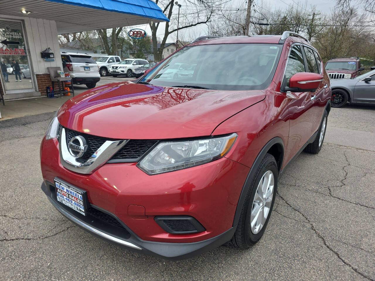 Used 2015 Nissan Rogue SV w/ SV Premium Package