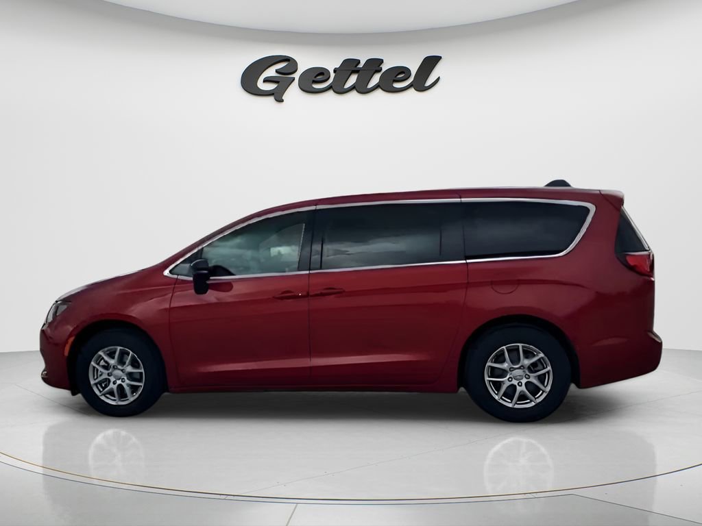 New 2026 Chrysler Voyager LX image 5