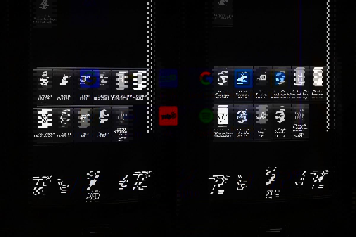 Used 2020 Volvo XC40 T5 R-Design image 34