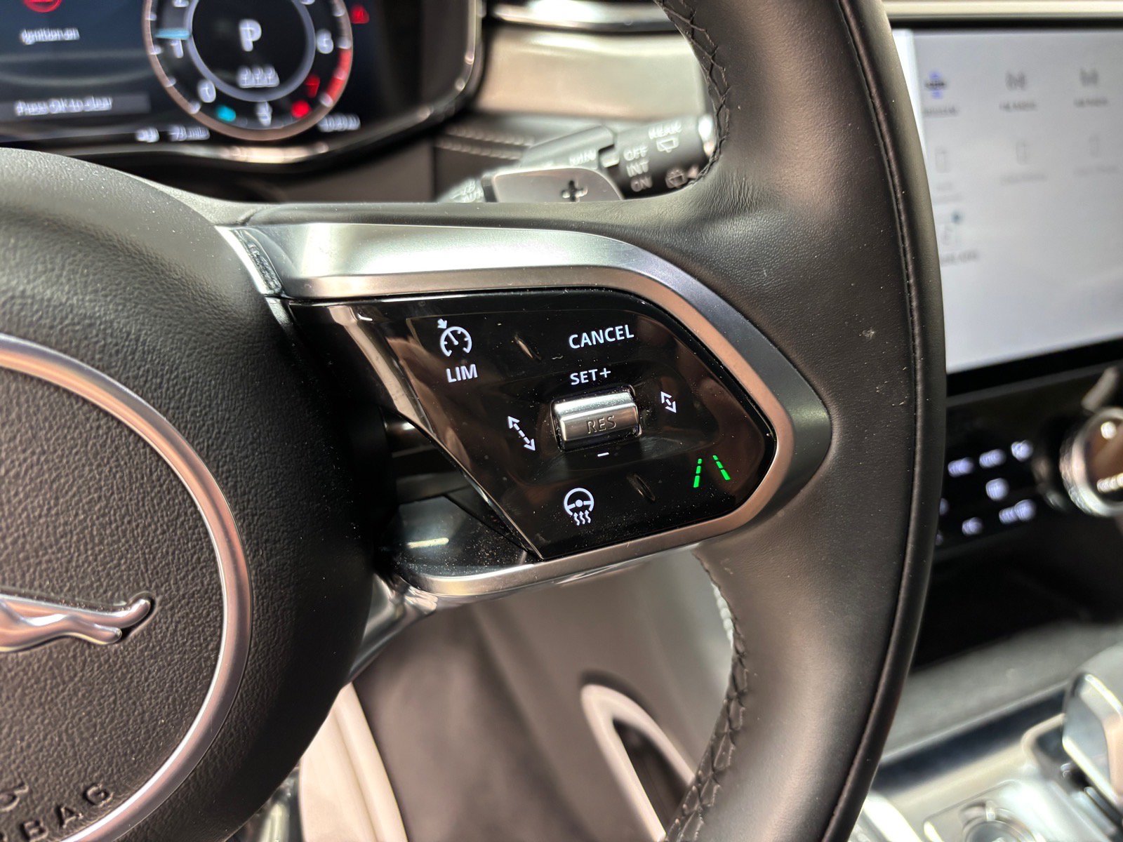 New 2026 Jaguar F-PACE R-Dynamic S AWD/4WD image 20