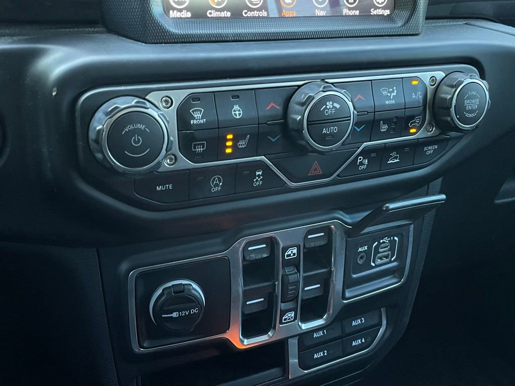 Used 2021 Jeep Wrangler Unlimited Sahara AWD/4WD image 18