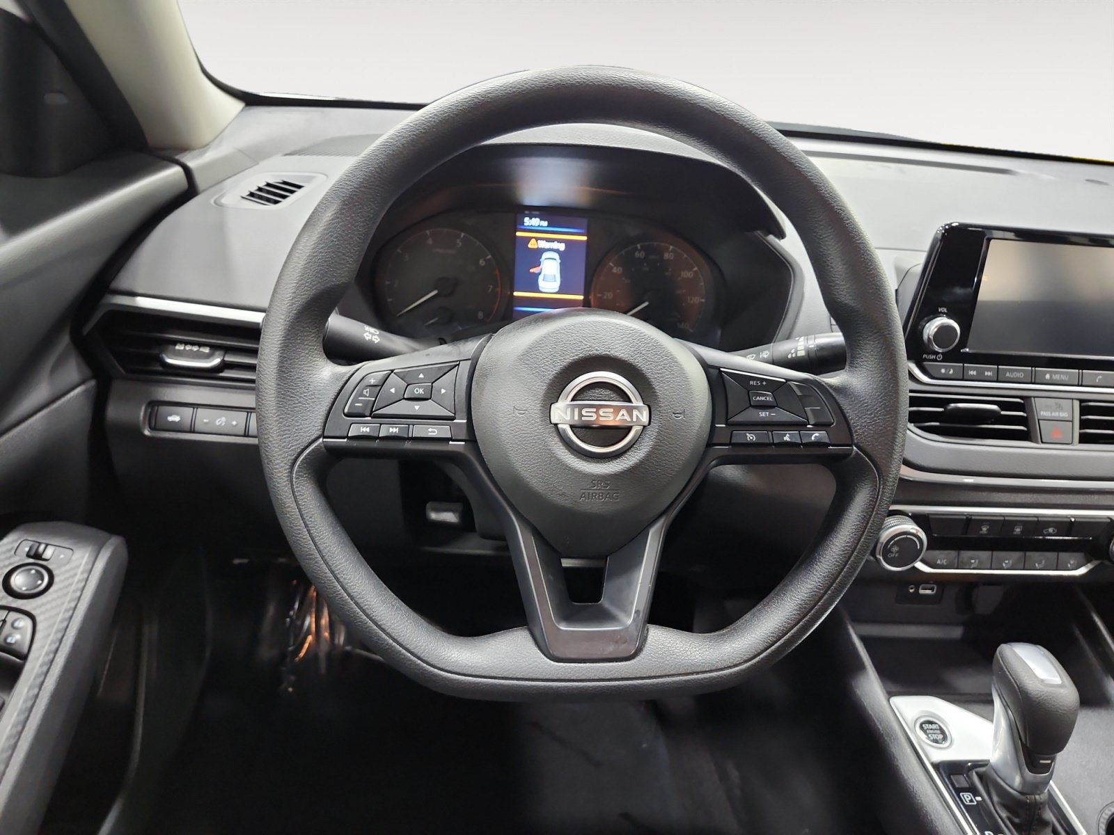 Used 2024 Nissan Altima 2.5 S FWD image 12