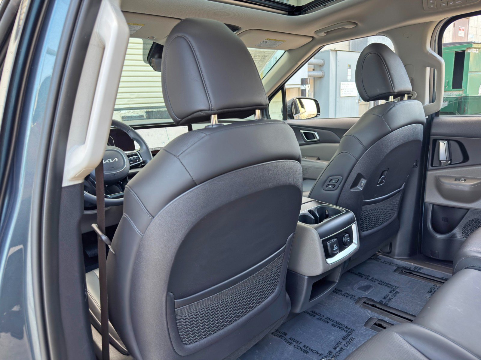 Used 2025 Kia Carnival SX FWD image 44