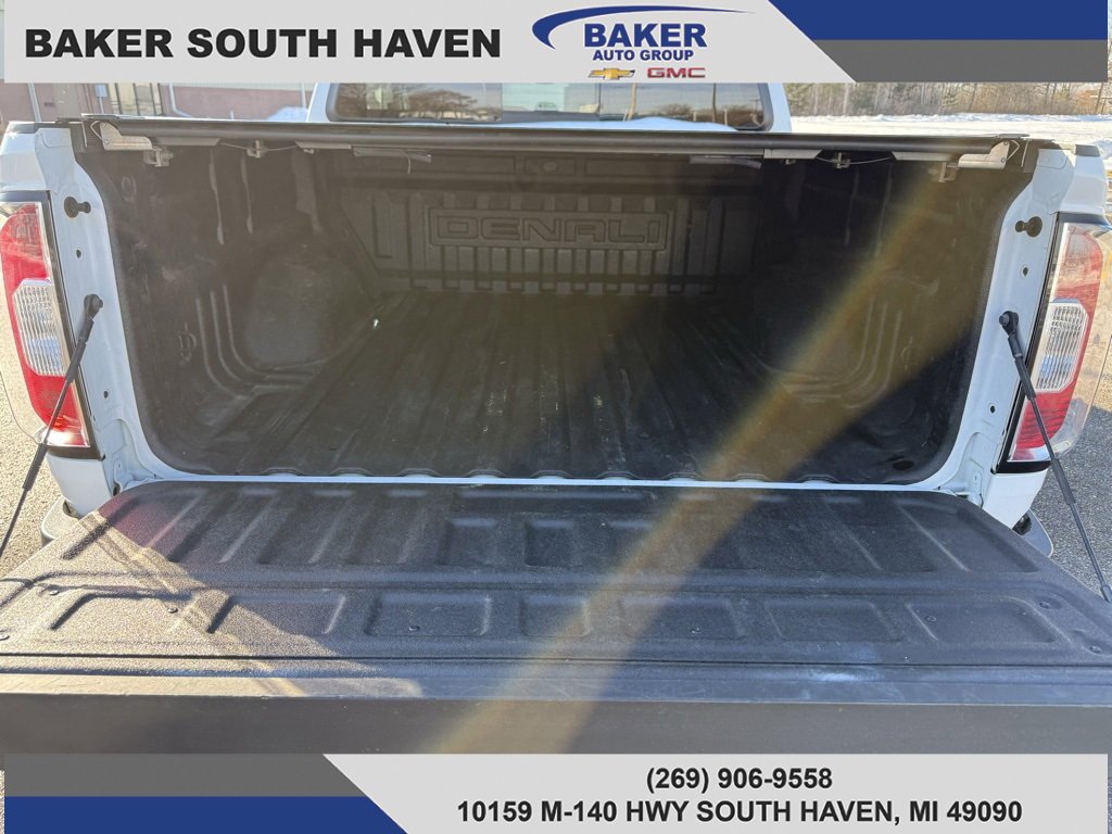 Used 2022 GMC Canyon Denali image 8