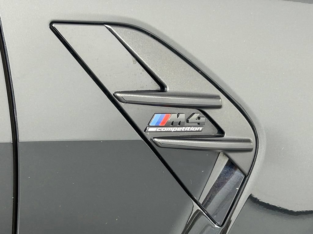 Used 2024 BMW M4 Competition RWD image 9