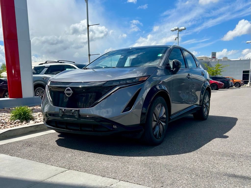 Used 2024 Nissan Ariya AWD image 2