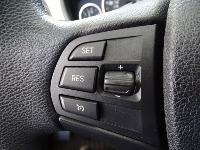 Used 2018 BMW 320i xDrive Sedan w/ Convenience Package image 7