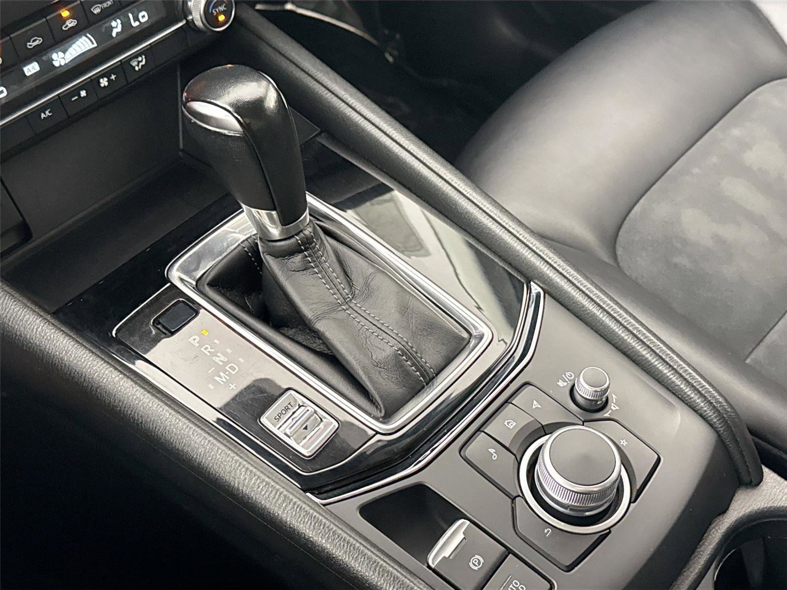 Used 2021 MAZDA CX-5 Touring image 26