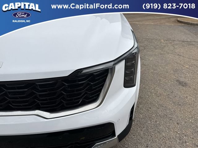 Used 2024 Kia Sorento S image 11