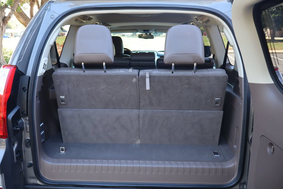 Used 2010 Lexus GX 460 AWD/4WD image 14