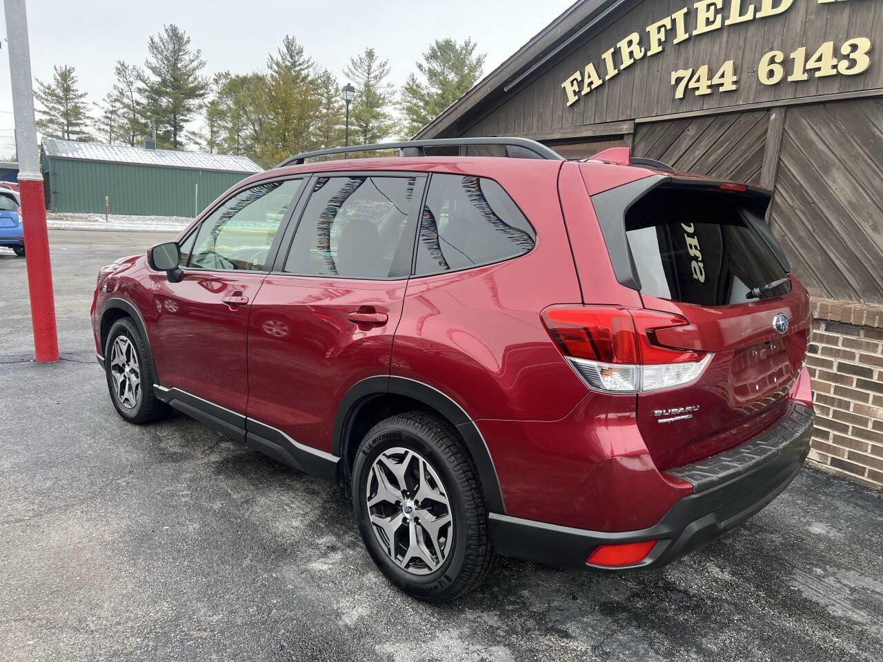 Used 2019 Subaru Forester Premium image 2