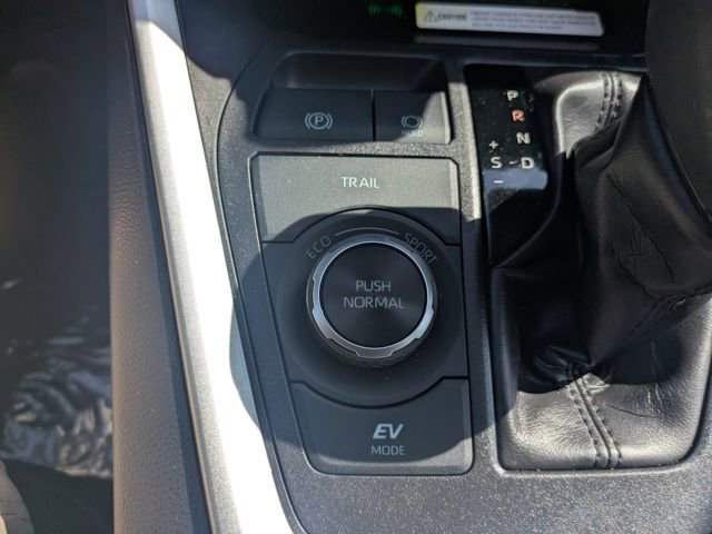 Used 2024 Toyota RAV4 AWD Hybrid image 29