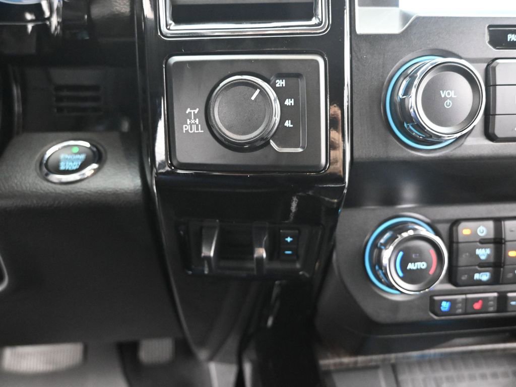 Used 2021 Ford F250 Lariat w/ Lariat Ultimate Package image 19