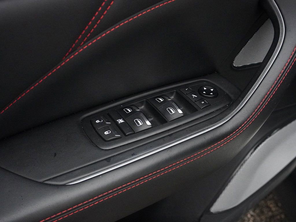 Used 2019 Maserati Levante GTS image 37