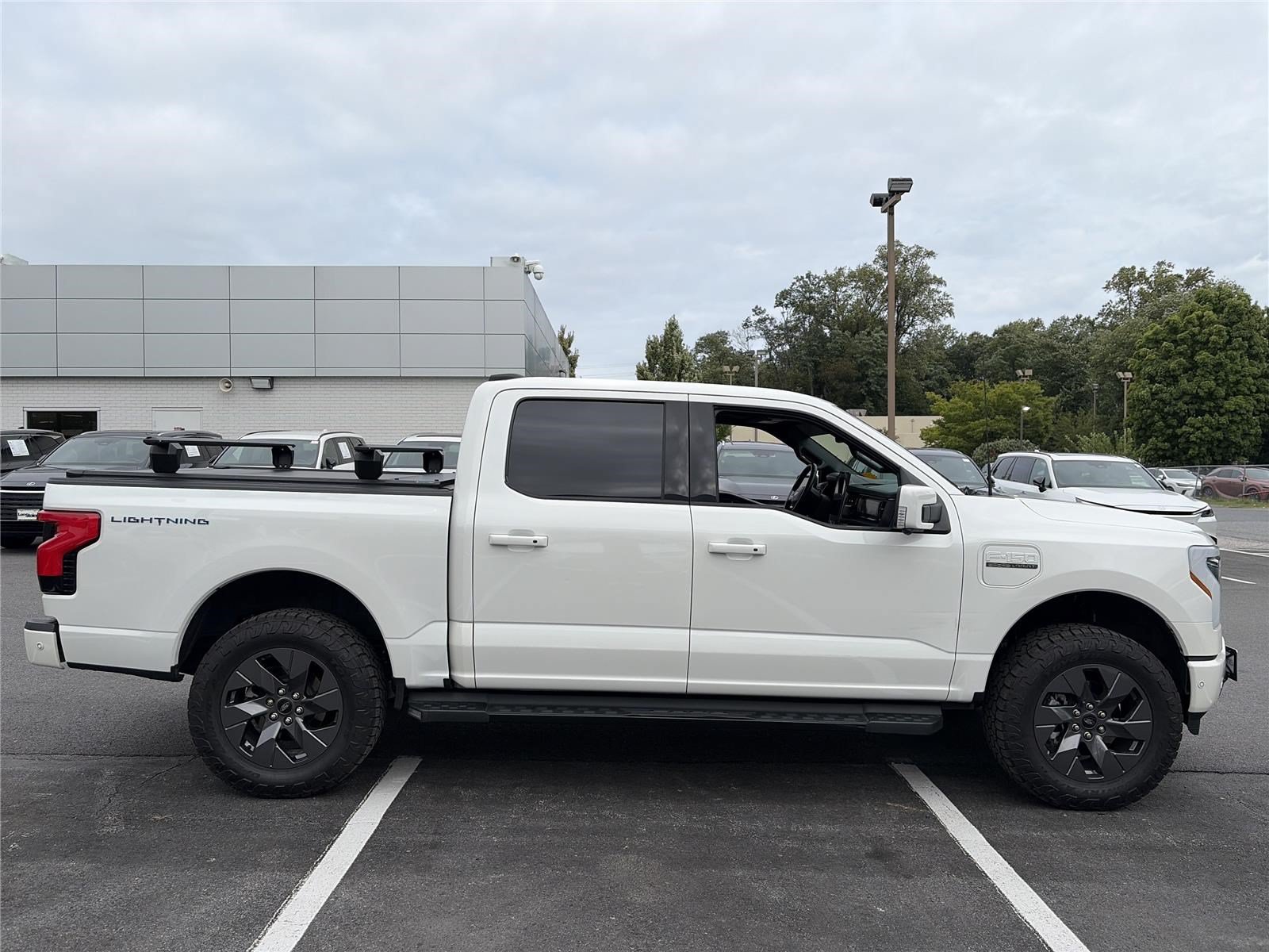 Used 2022 Ford F150 Lightning Lariat w/ Equipment Group 511A High AWD/4WD image 6