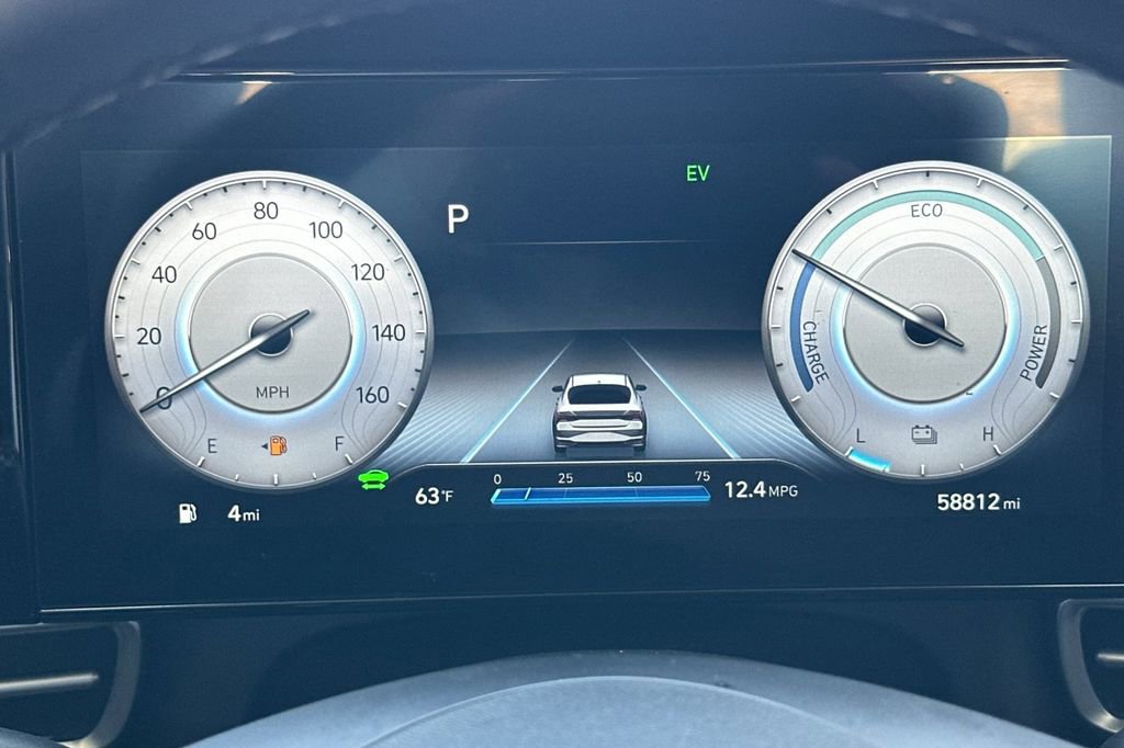 Used 2023 Hyundai Elantra Limited image 24