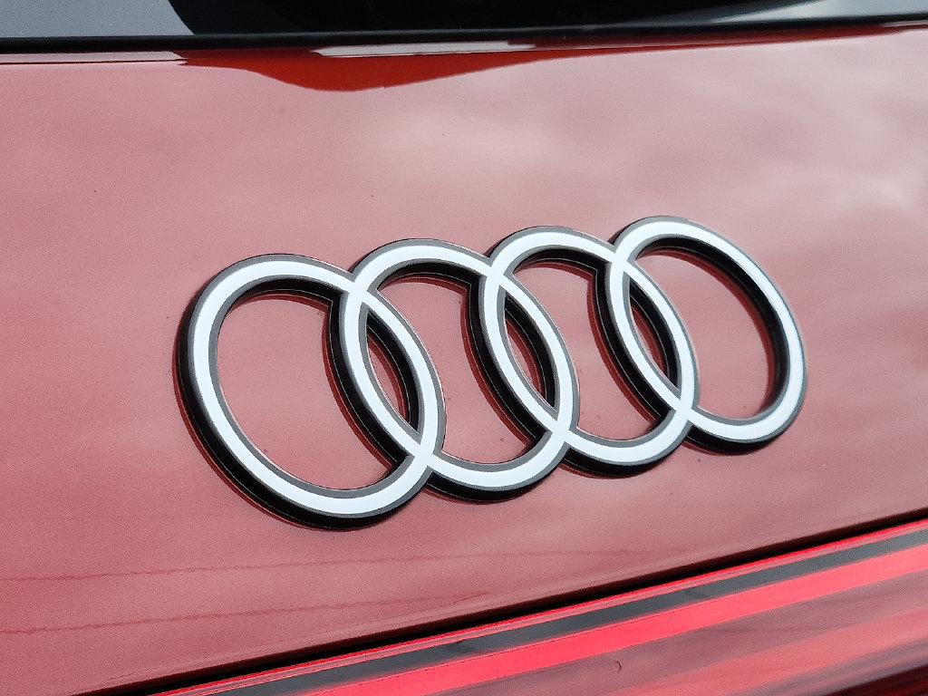 Certified 2025 Audi Q5 Premium w/ Premium Plus AWD/4WD image 29